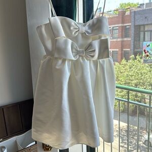 Anthro white dress with bow